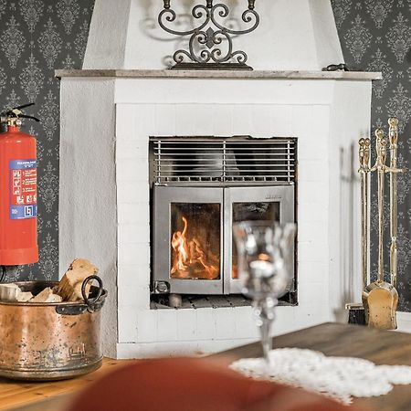 Stubbegarden - Unique Swedish Style With Fireplace 바드스테나 외부 사진